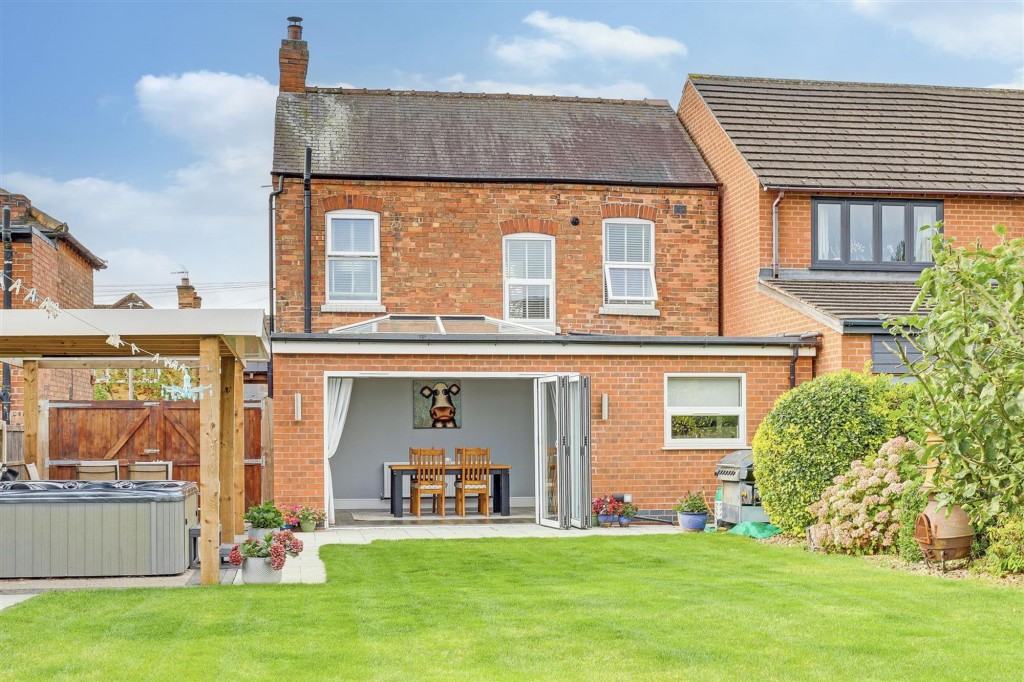 Furlong Avenue, Arnold, NG5