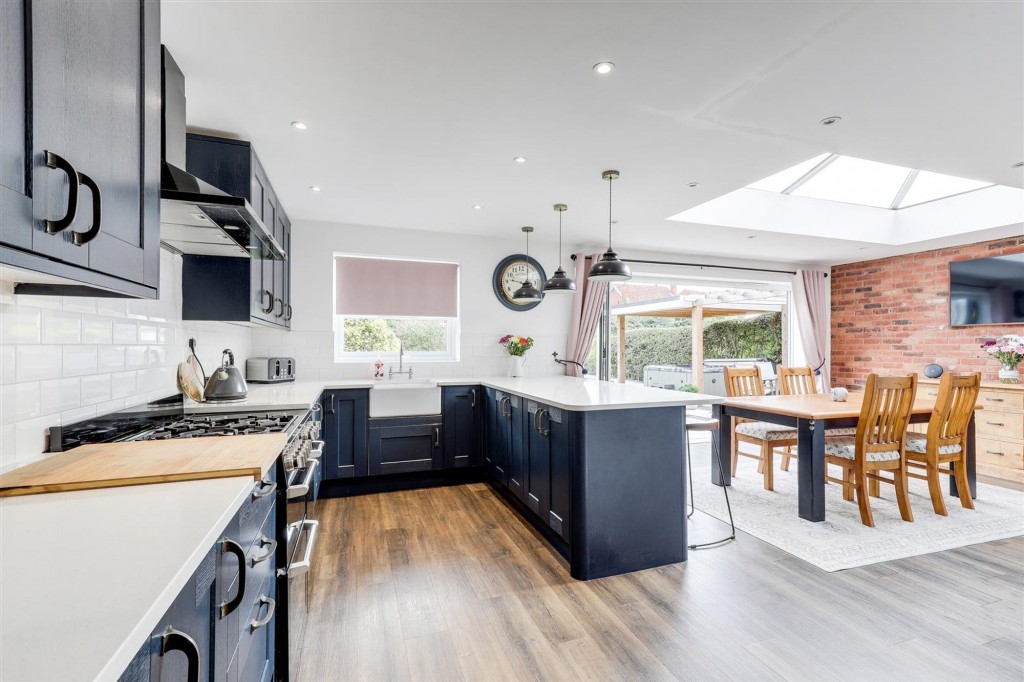 Furlong Avenue, Arnold, NG5
