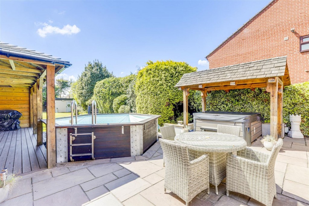 Meadow Lane, Long Eaton, NG10