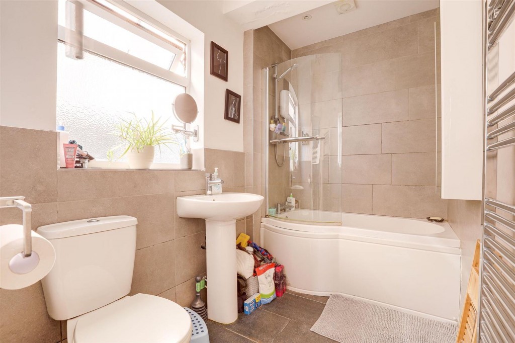 Cedar Avenue, Long Eaton, NG10