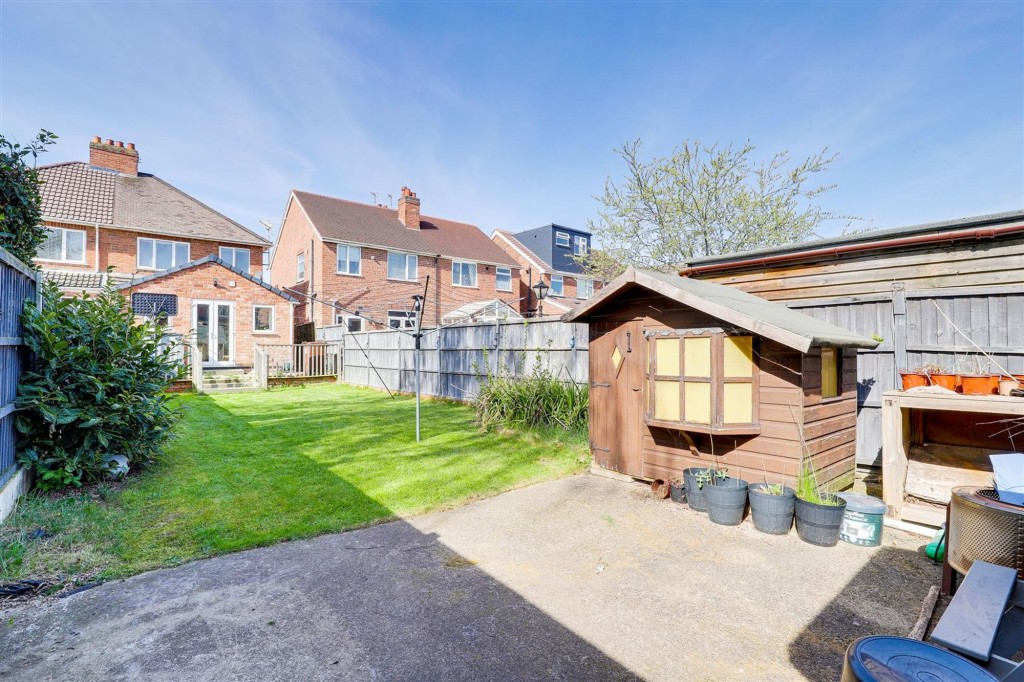 Cedar Avenue, Long Eaton, NG10