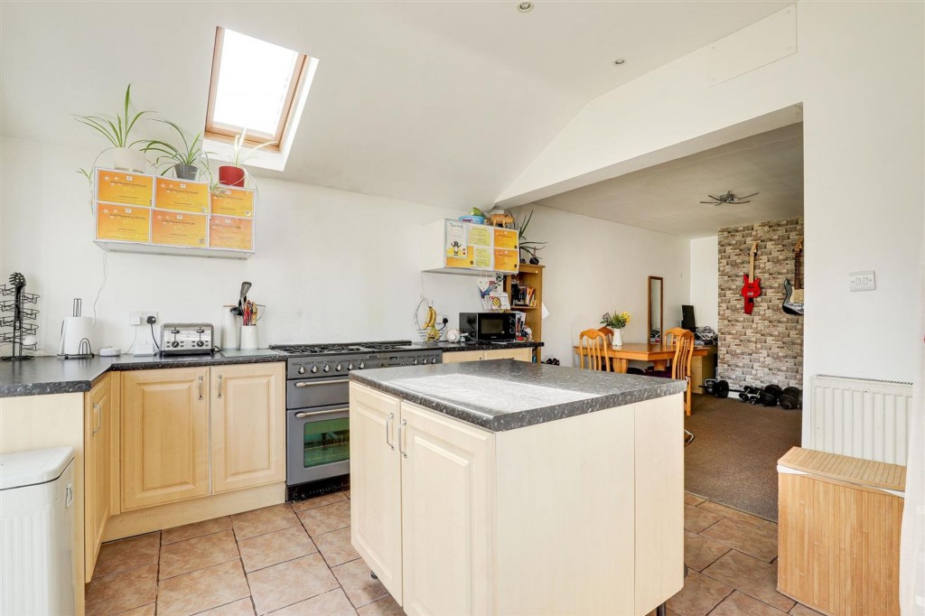 Cedar Avenue, Long Eaton, NG10