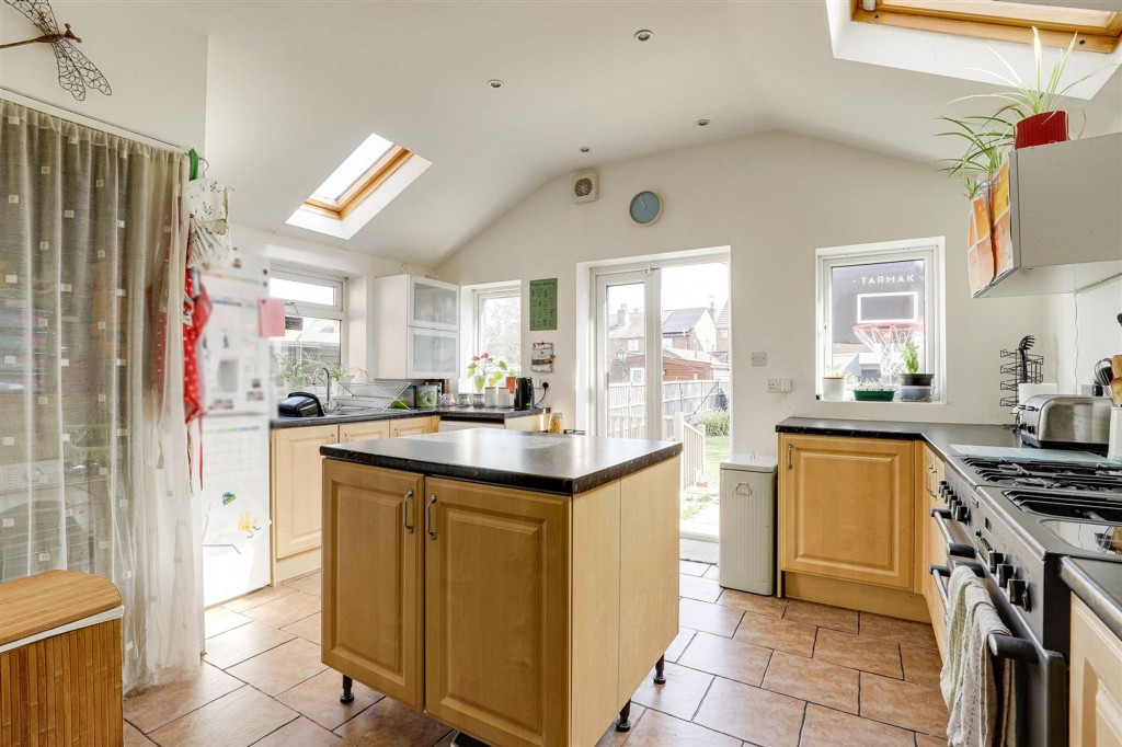 Cedar Avenue, Long Eaton, NG10