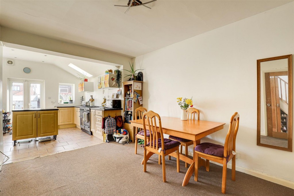 Cedar Avenue, Long Eaton, NG10