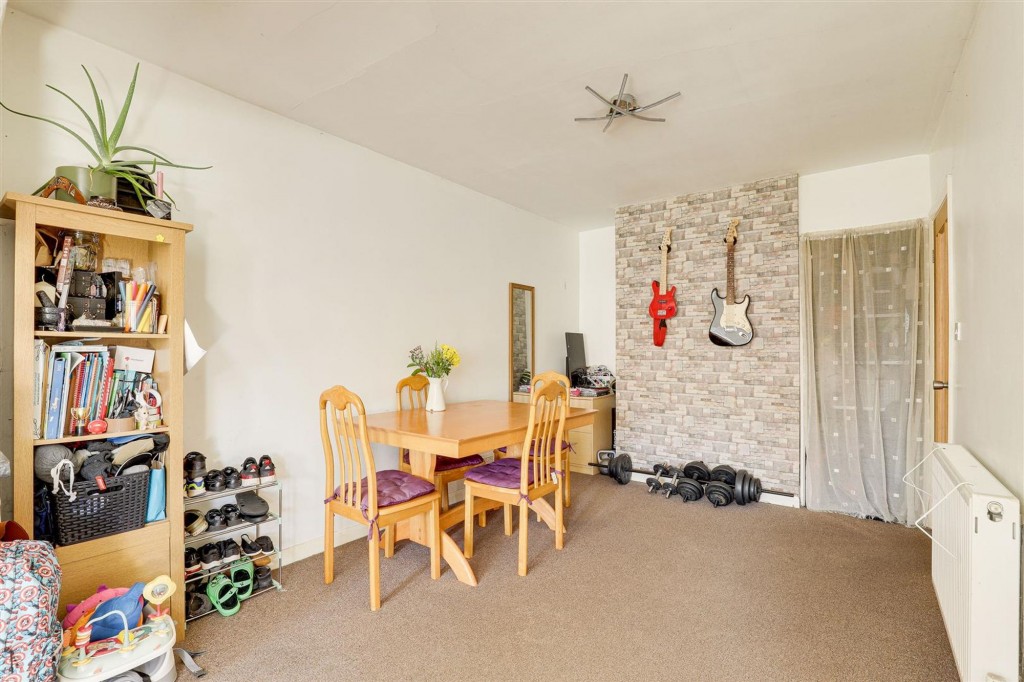 Cedar Avenue, Long Eaton, NG10