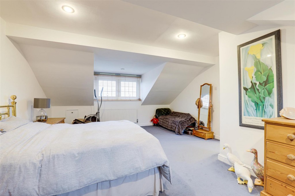 Freda Avenue, Gedling, NG4