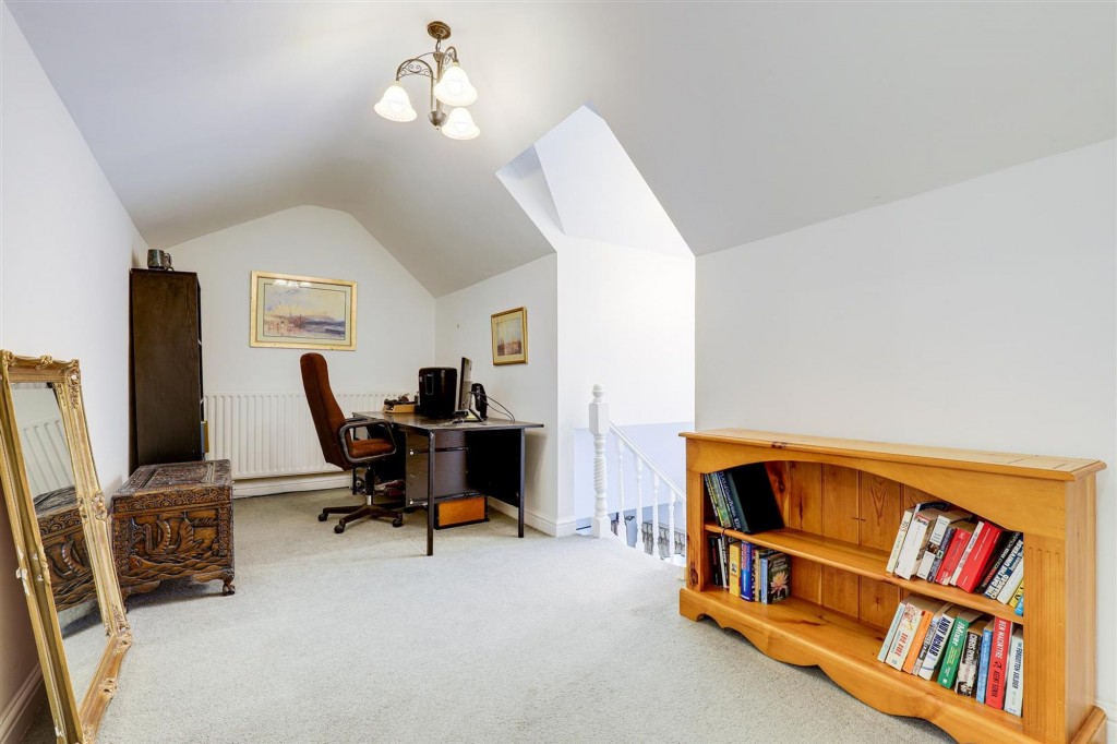 Freda Avenue, Gedling, NG4