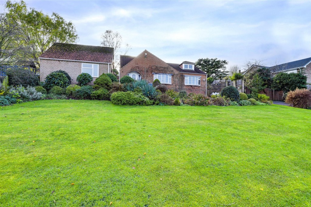 Freda Avenue, Gedling, NG4