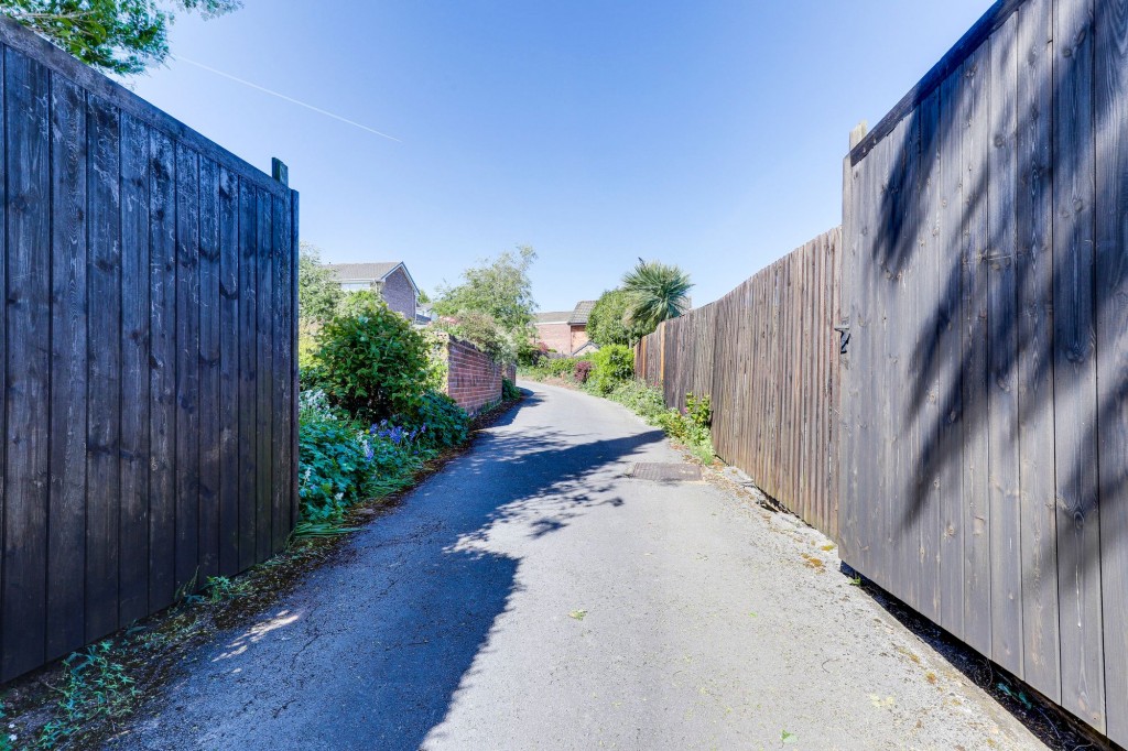 Freda Avenue, Gedling, NG4