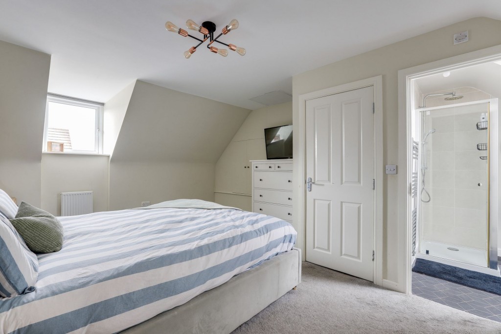 Summer Crescent, Beeston, NG9