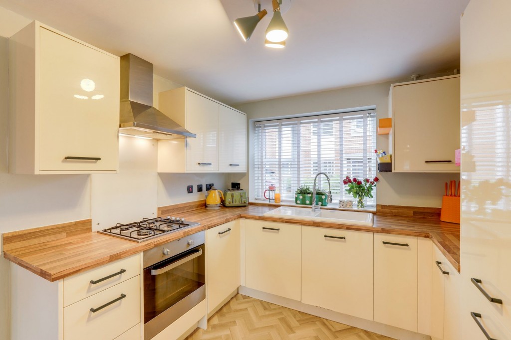 Summer Crescent, Beeston, NG9