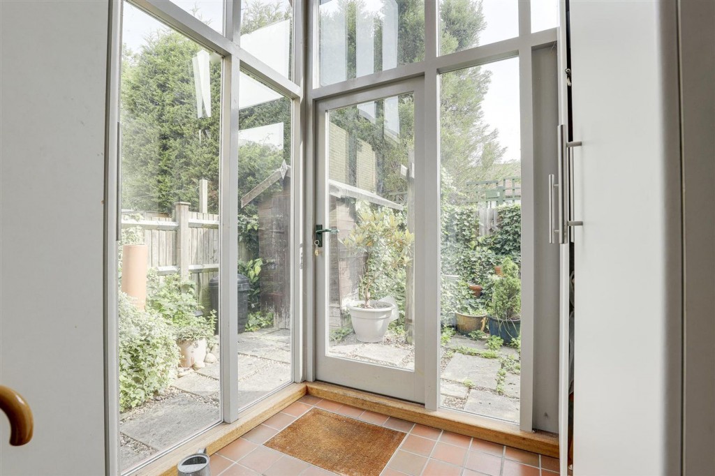 Ireton Grove, Attenborough, NG9