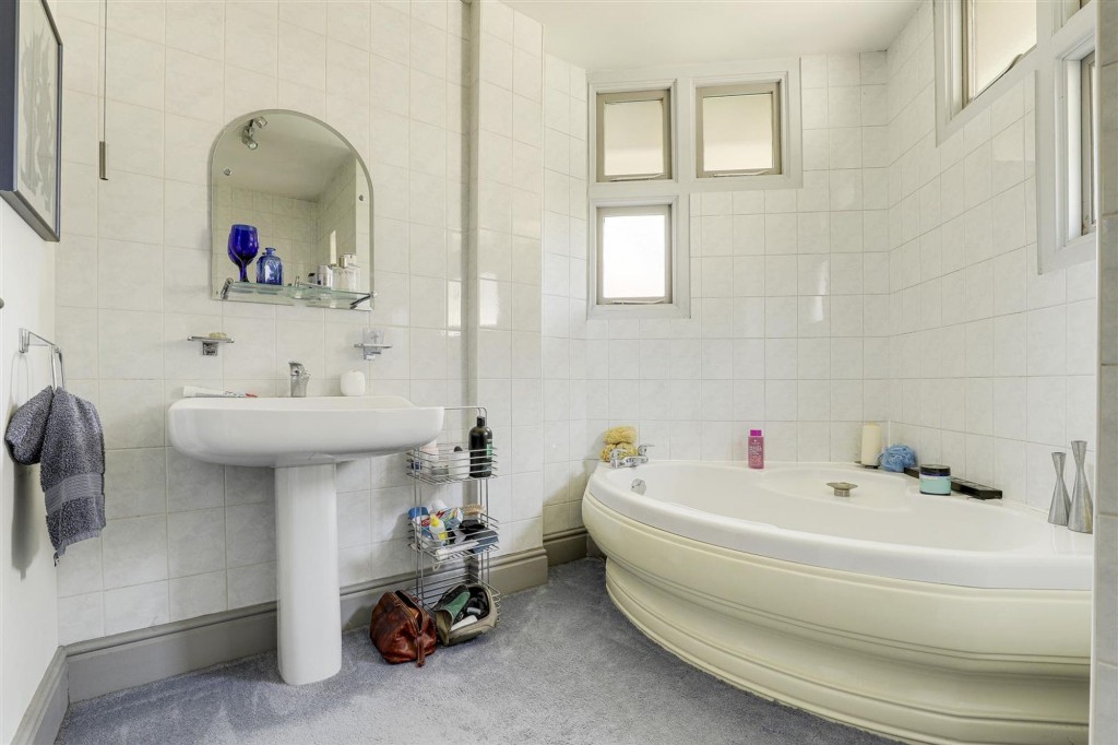 Ireton Grove, Attenborough, NG9