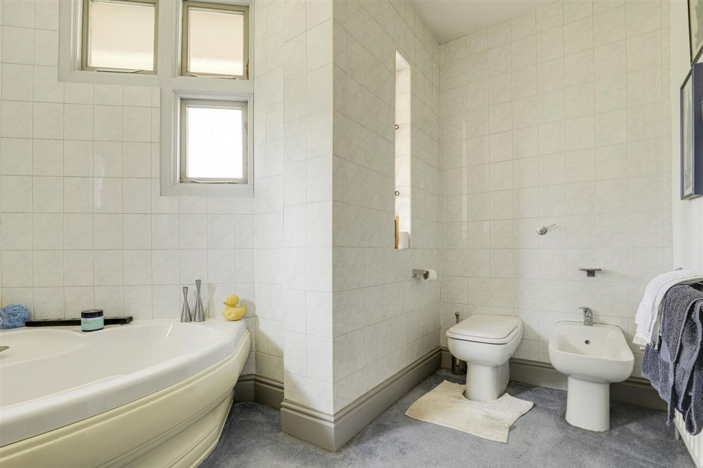 Ireton Grove, Attenborough, NG9