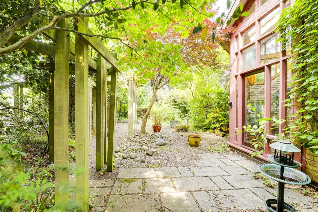 Ireton Grove, Attenborough, NG9