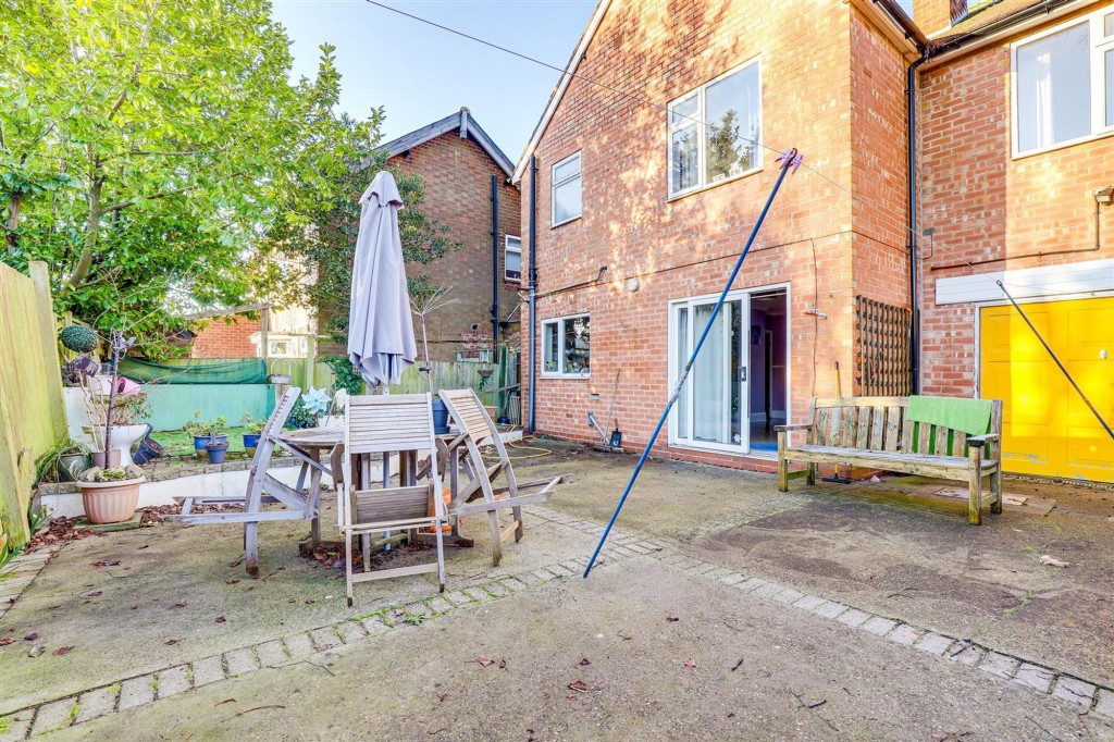 Northcliffe Avenue, Nottingham, NG3