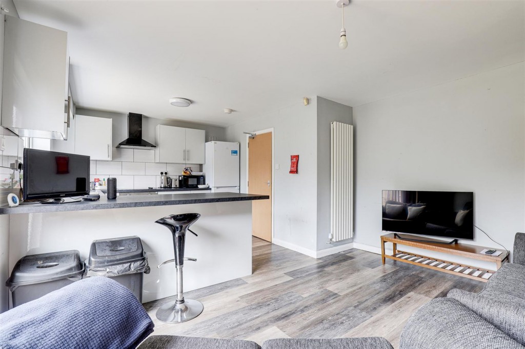 Martinmass Close, Nottingham, NG7