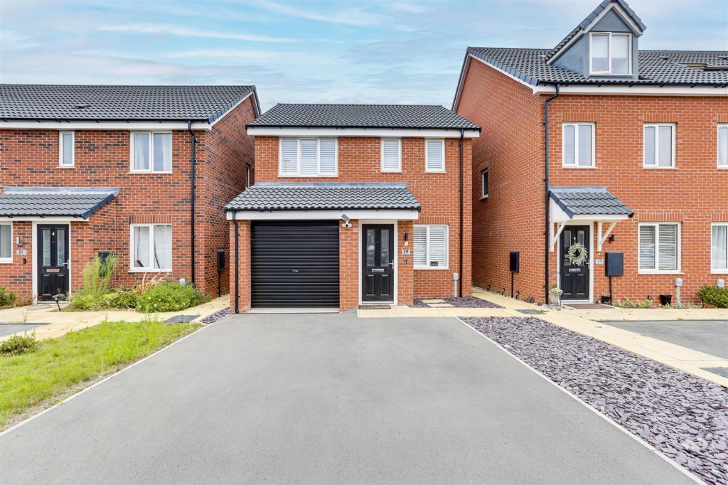 Mandarin Close, Burton Joyce, NG14