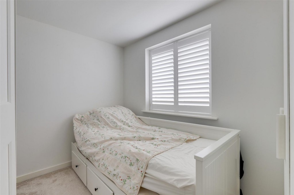 Mandarin Close, Burton Joyce, NG14