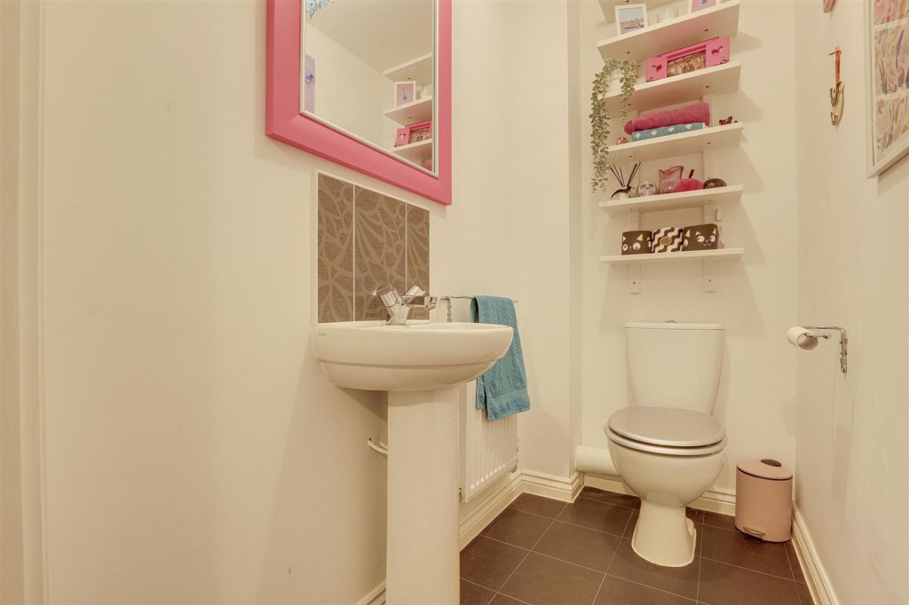 Horwood Drive, Nottingham, NG11