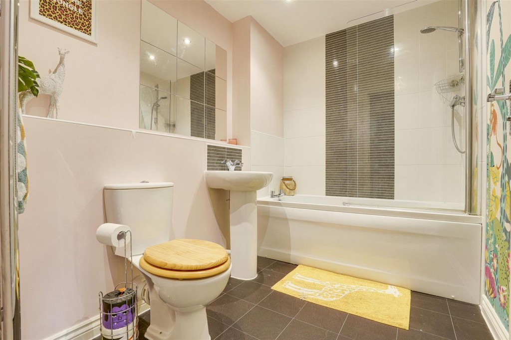 Horwood Drive, Nottingham, NG11