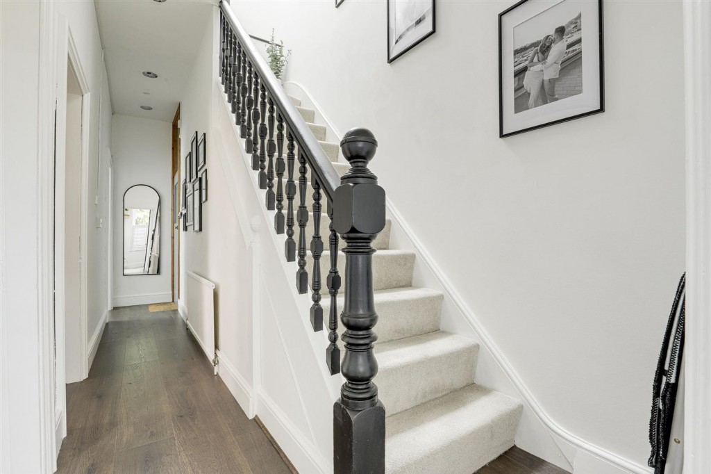 Loughborough Road, West Bridgford, NG2