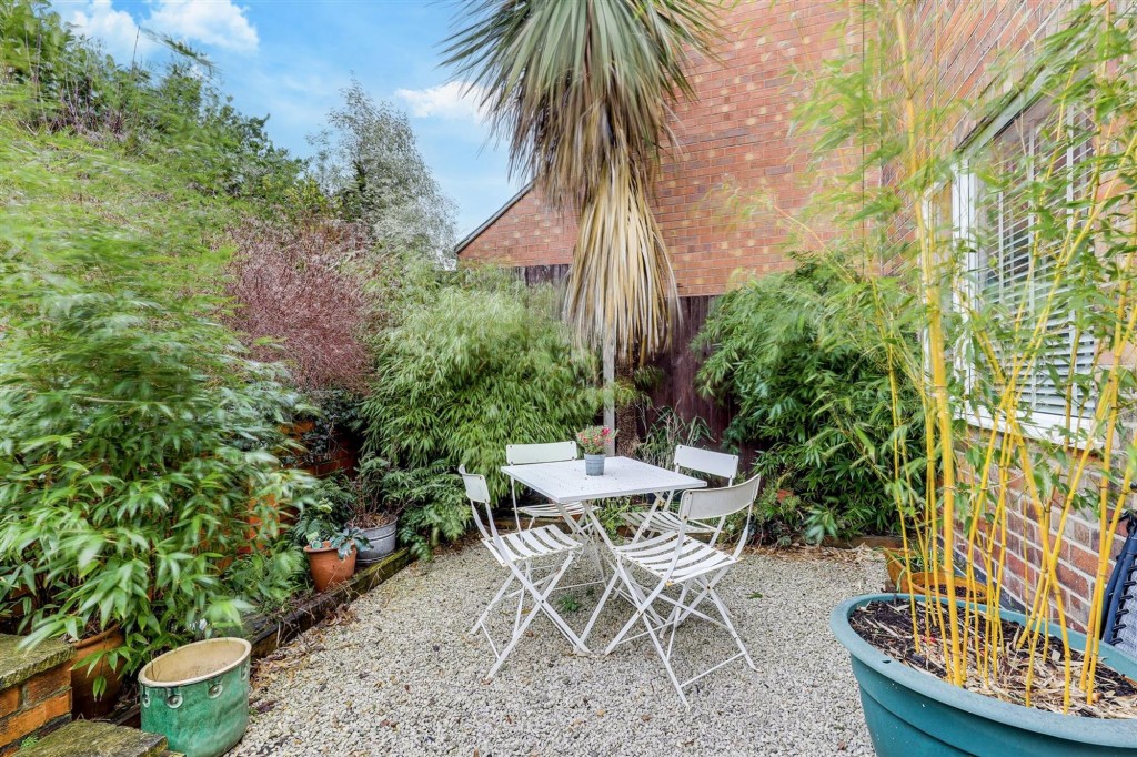 Surgeys Lane, Arnold, NG5