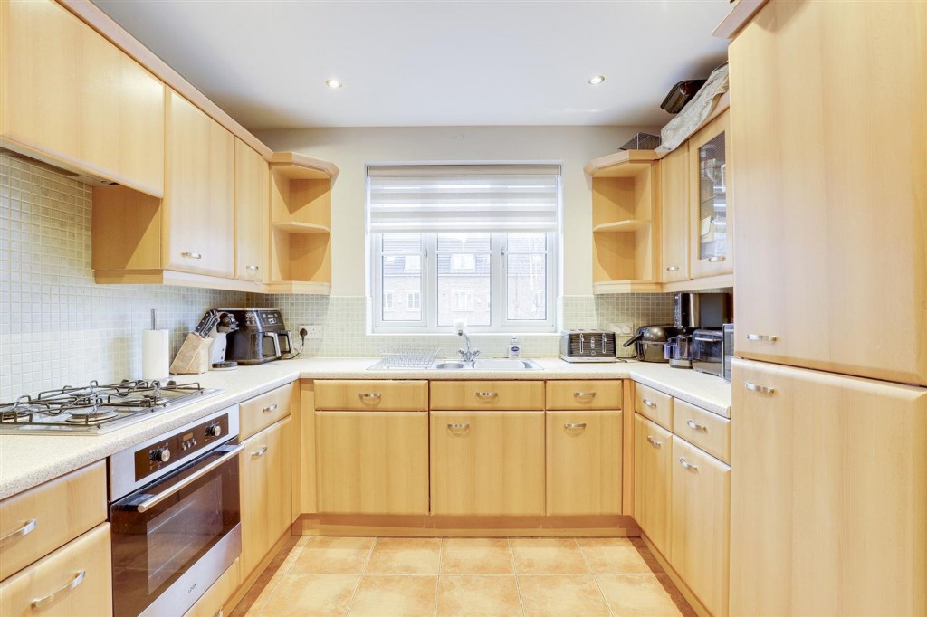 Gilbert Boulevard, Arnold, NG5