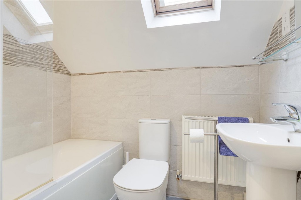 Gilbert Boulevard, Arnold, NG5