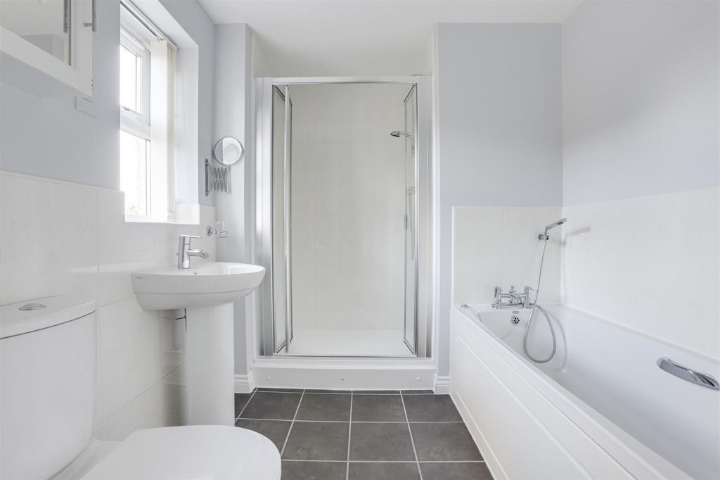 Falcon Way, Hucknall, NG15