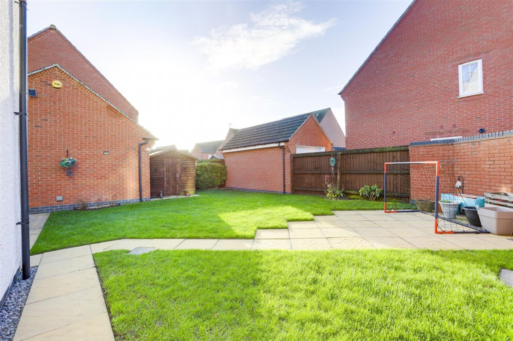 Falcon Way, Hucknall, NG15