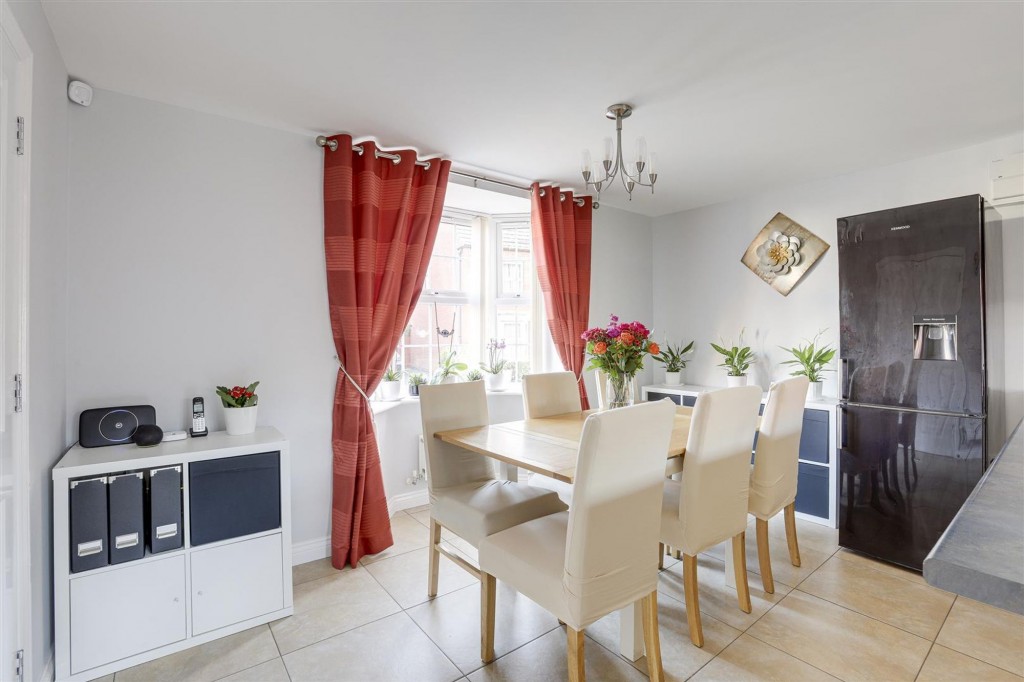 Falcon Way, Hucknall, NG15