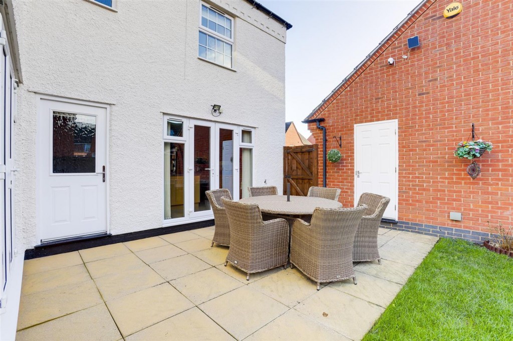 Falcon Way, Hucknall, NG15