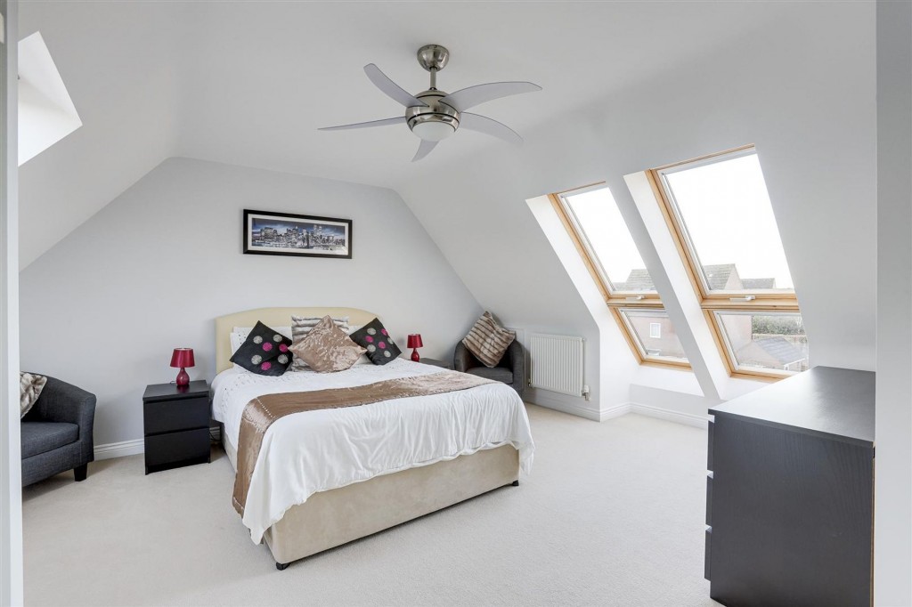 Falcon Way, Hucknall, NG15