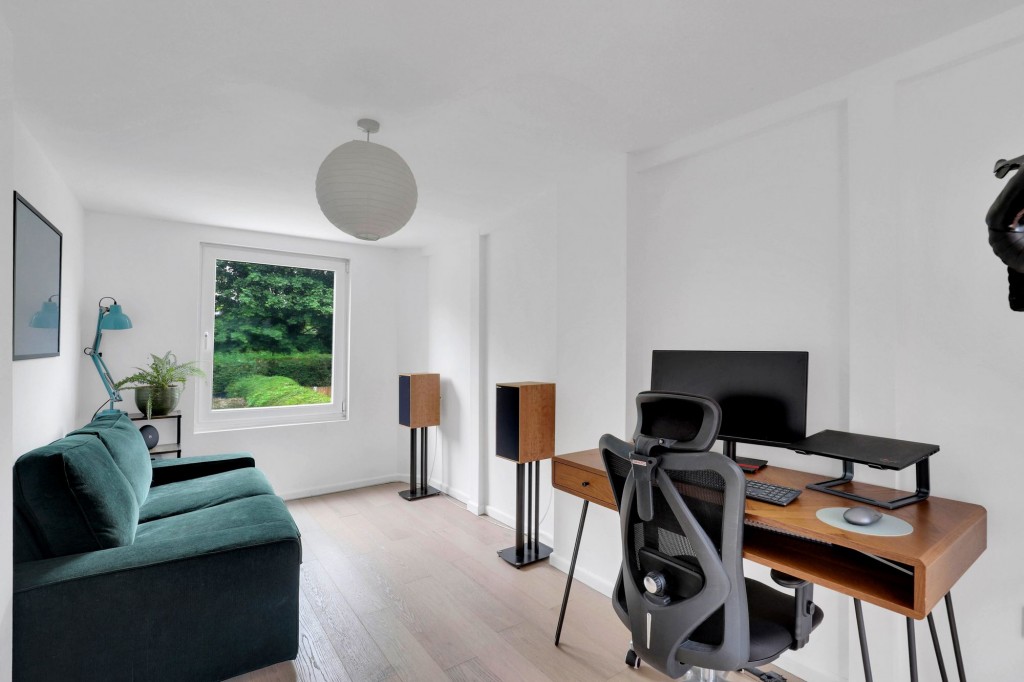Derby Road, Beeston, NG9