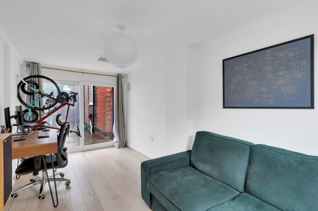 Derby Road, Beeston, NG9