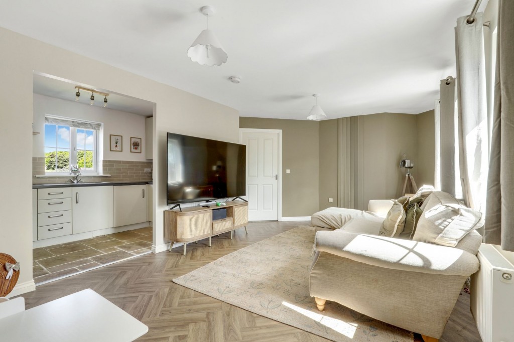 Binch Field Close, Calverton, NG14