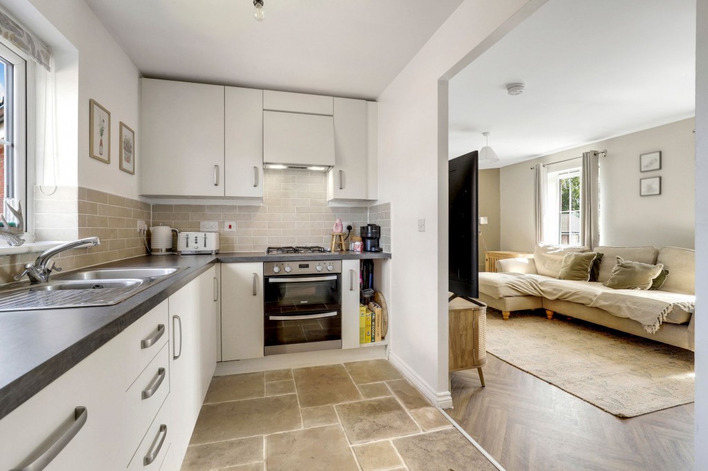 Binch Field Close, Calverton, NG14