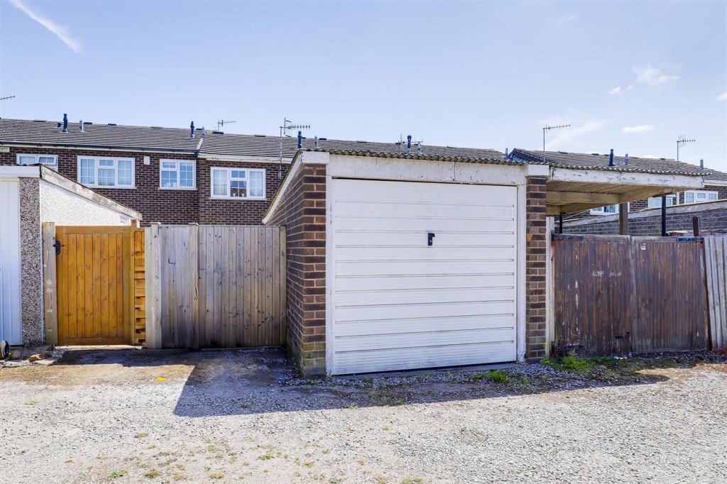 Holkham Close, Arnold, NG5