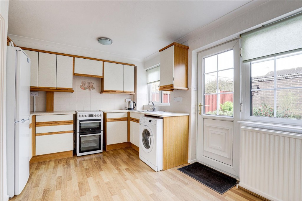 Holkham Close, Arnold, NG5