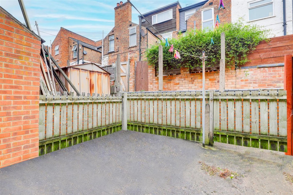 Lyndhurst Road, Nottingham, NG2