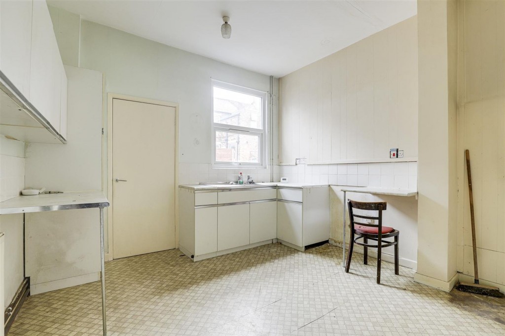 Lyndhurst Road, Nottingham, NG2