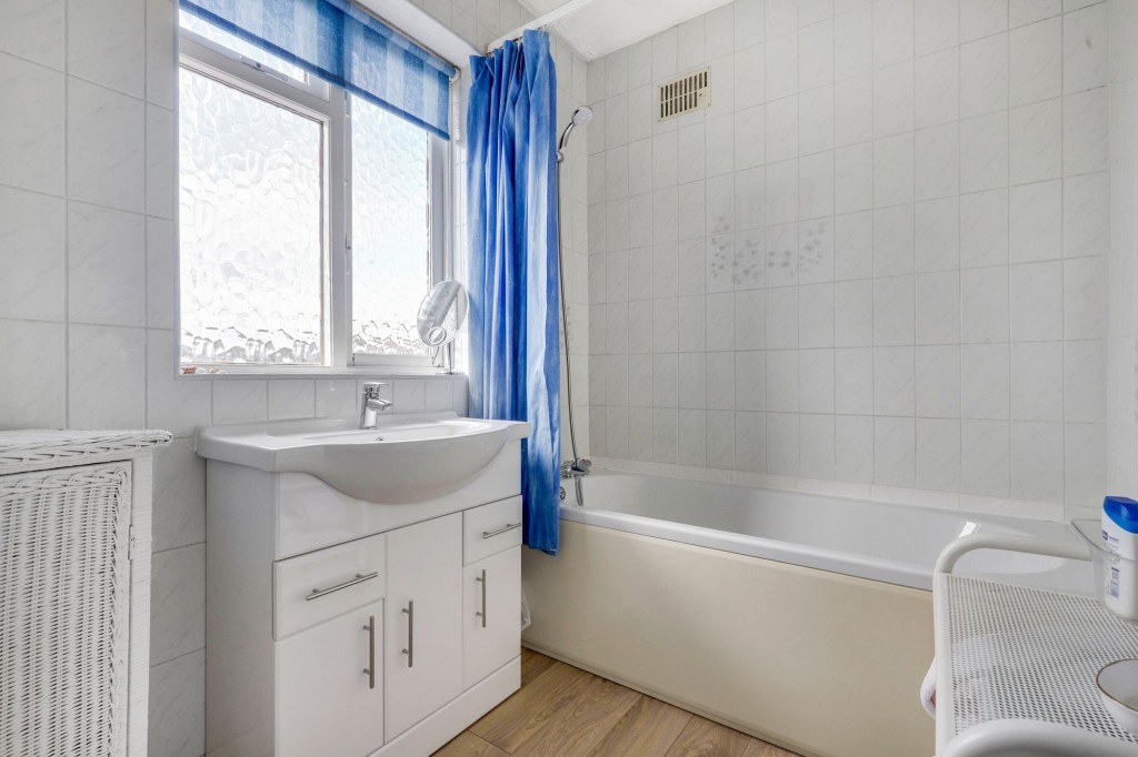 Imperial Avenue, Gedling, NG4