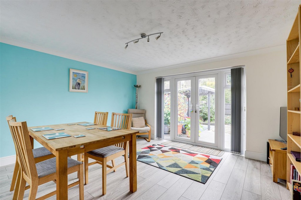 Bracken Close, Carlton, NG4