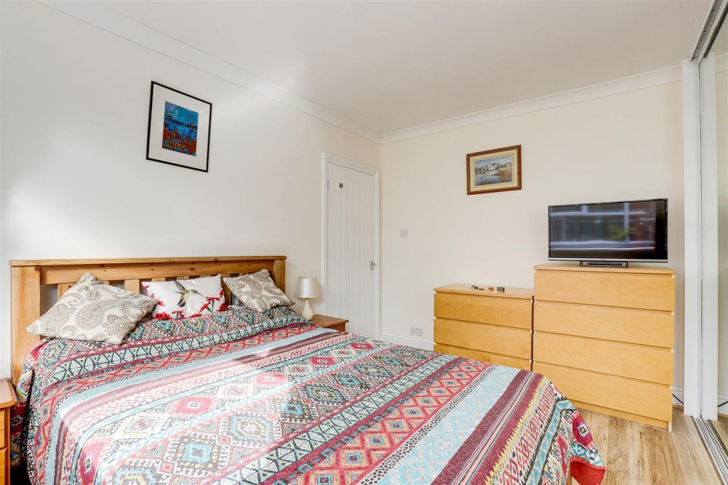 Bracken Close, Carlton, NG4