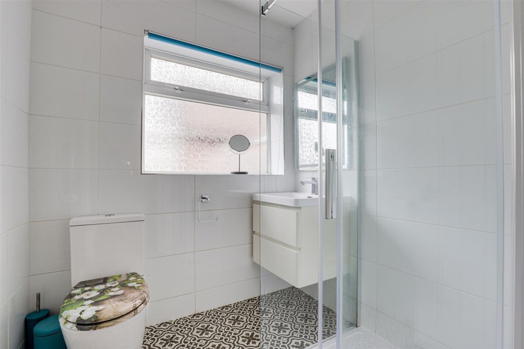 Bracken Close, Carlton, NG4