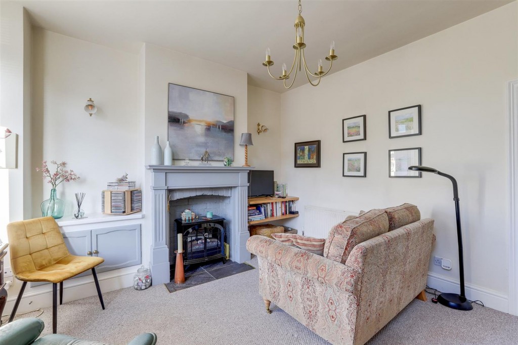 Montague Road, Hucknall, NG15