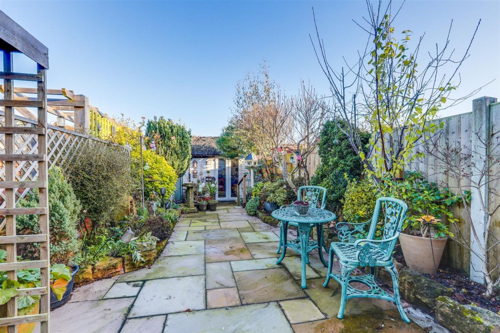 Montague Road, Hucknall, NG15