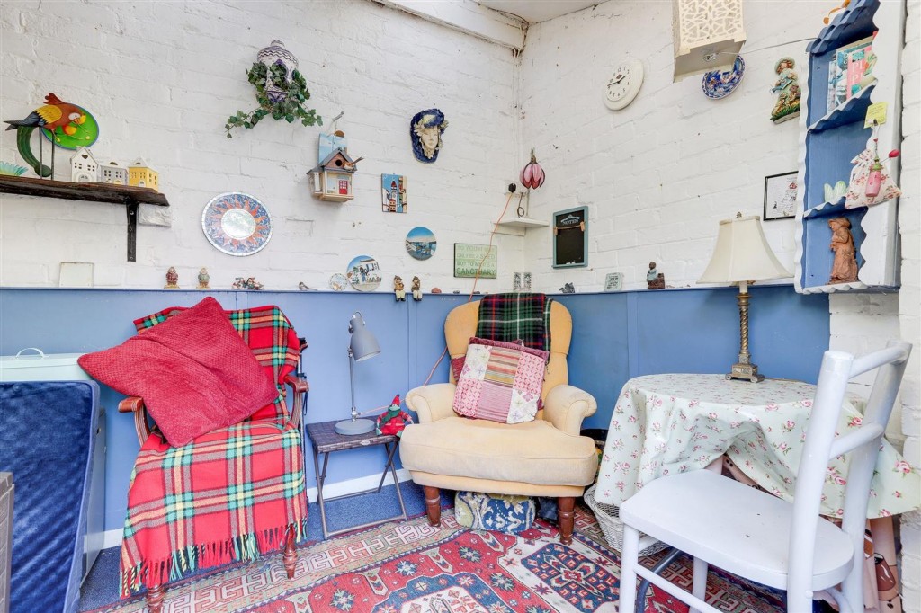 Montague Road, Hucknall, NG15