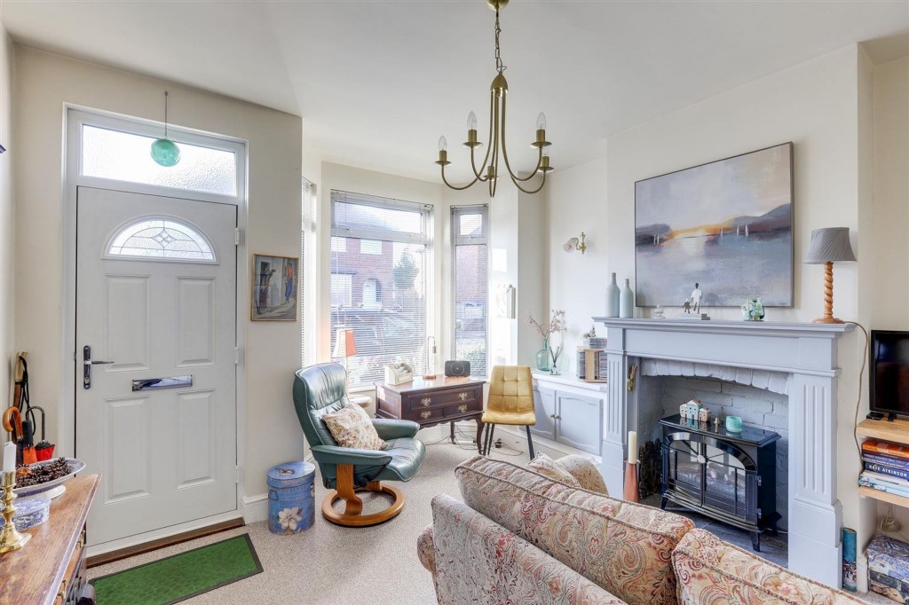 Montague Road, Hucknall, NG15